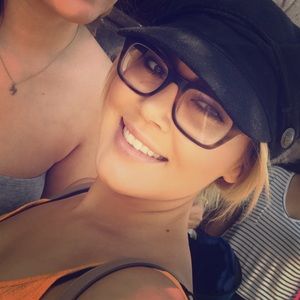 Meet your Posher, Alondra